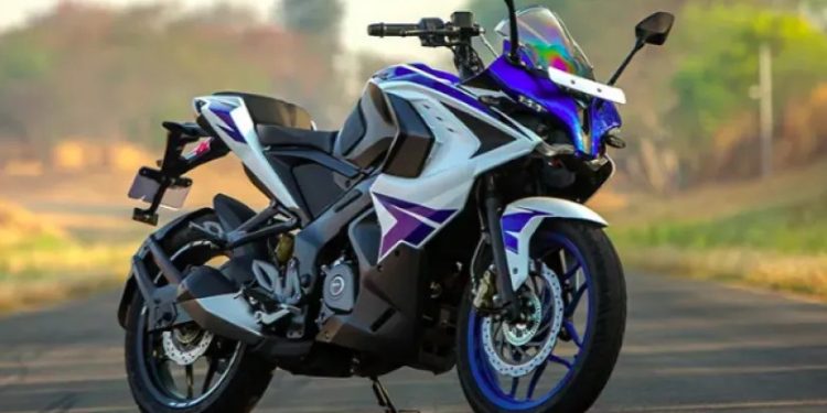 Level Up Your Travel Experience with the Bajaj Pulsar RS200