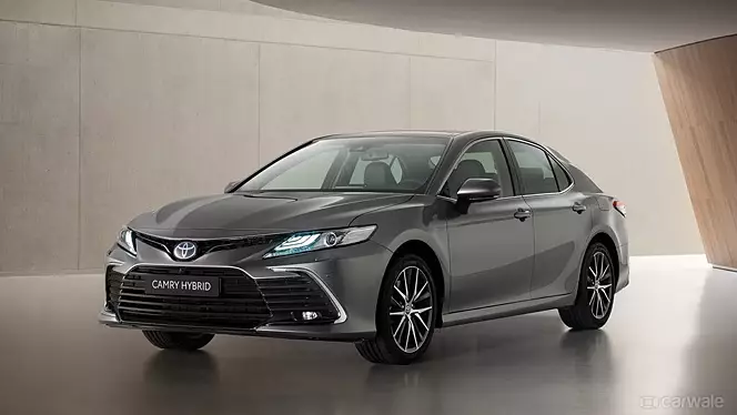 2022 camry exterior left front three quarter