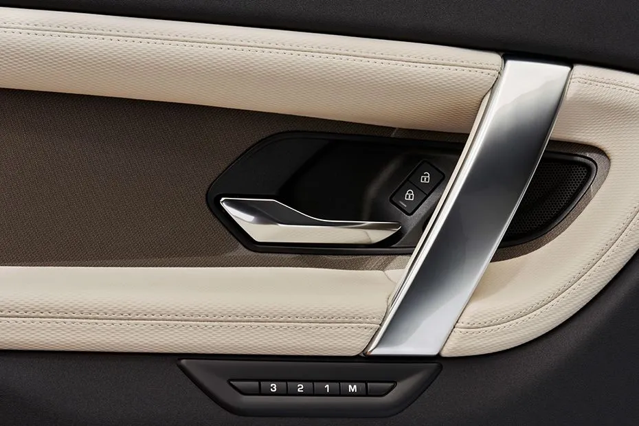 door open handle view in side 491373775 930x620