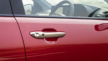 grand i10 nios exterior front door handle