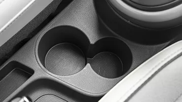 grand i10 nios interior cup holders