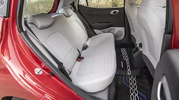 grand i10 nios interior rear seats