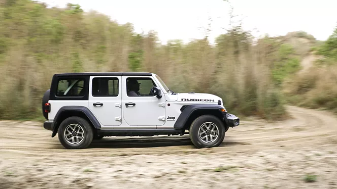 wrangler exterior right side view 6