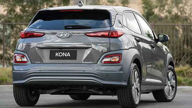 Hyundai Kona EV Rear view 159136