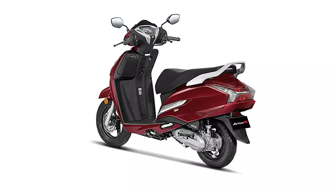 activa 125 left rear three quarter