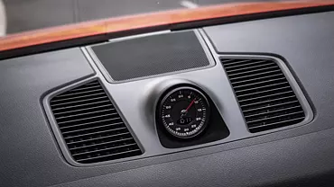 cayenne coupe interior front centre air vents