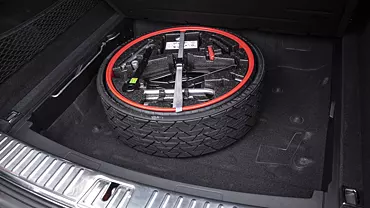 cayenne coupe interior under boot spare wheel