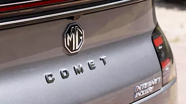 comet ev exterior rear logo 31