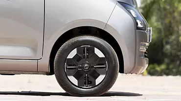 comet ev exterior wheel 2