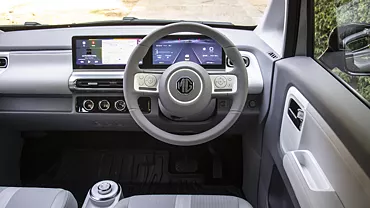 comet ev interior steering wheel 3