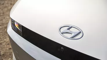 ioniq 5 exterior front logo 2