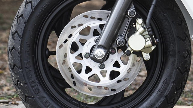 iqube front disc brake