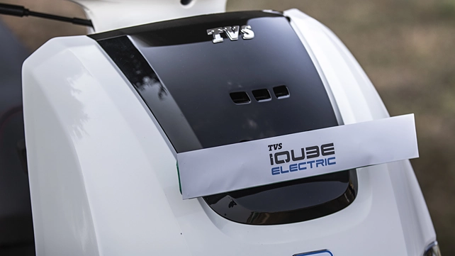 iqube front panel badging logo