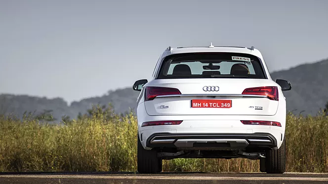 q5 facelift exterior rear view