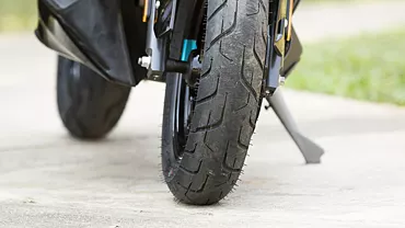 x front tyre