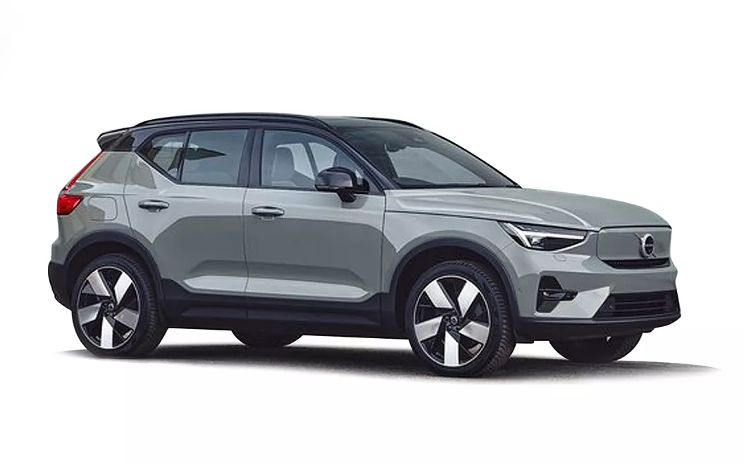 xc40 recharge exterior right front three quarter 2