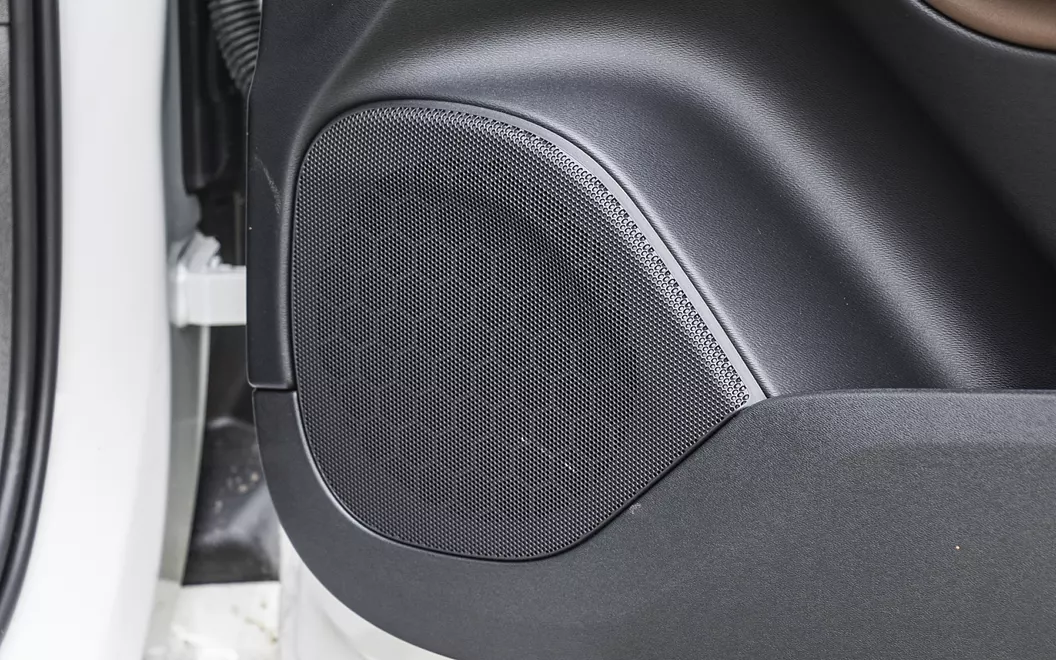 xc90 interior front speakers