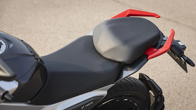 xtreme 125r split seat