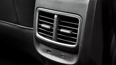 zs ev interior rear row air vent