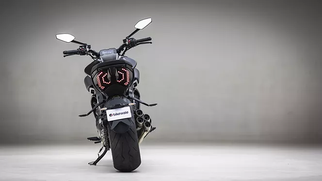 diavel v4 rear view 5