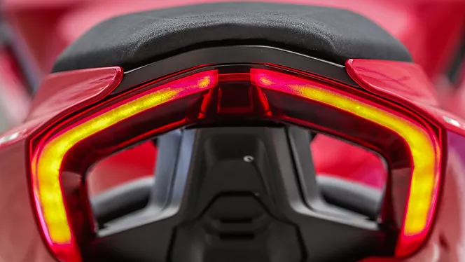 ducati panigale v2 tail lamp7