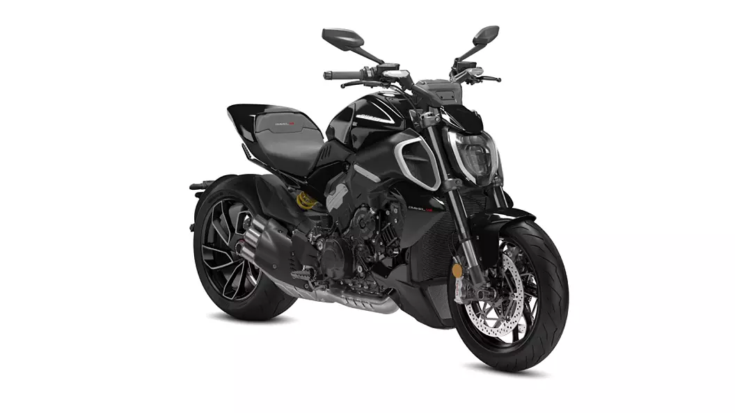 ducati select model thrilling black 1691487842546 (1)