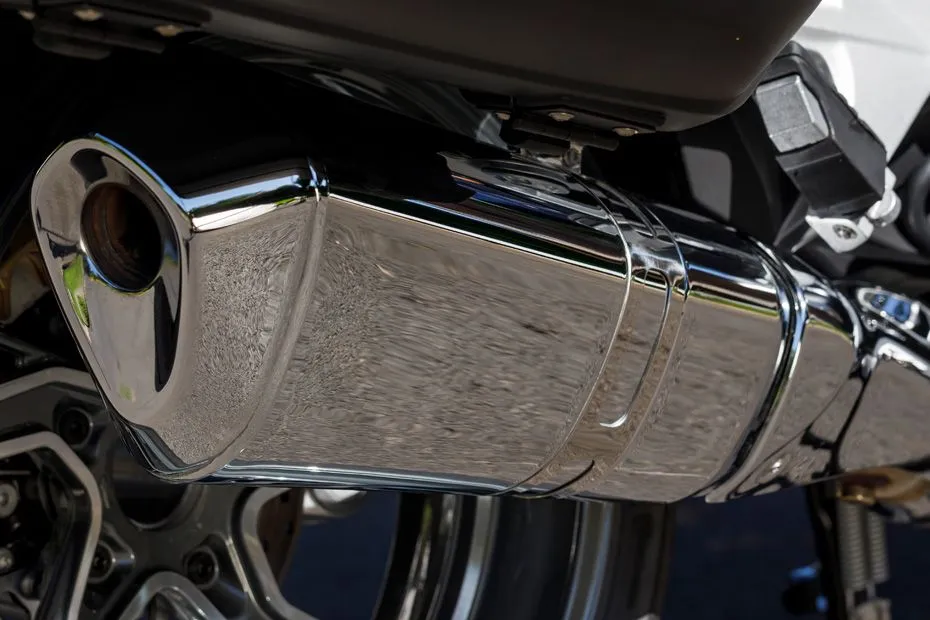 exhaust view 112415247 930x620