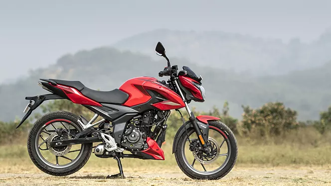 pulsar p150 right side view 9