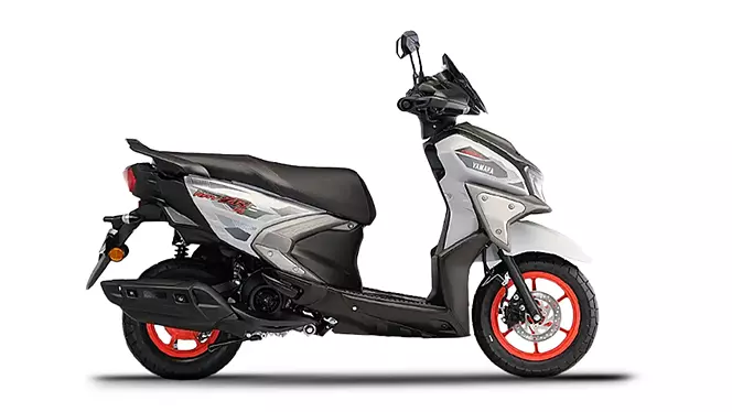 ray zr 125 right side view 2