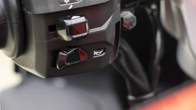 rs 457 horn button