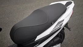 sxr 125 seat