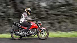 tvs apache rtr 160 4v right side view98 2