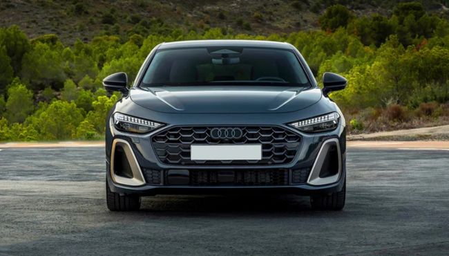 Audi A5 Front View