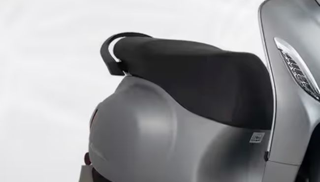 Bajaj Chetak 3503 seat view