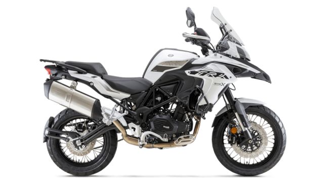 Benelli TRK 502 White view