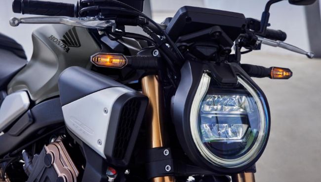 CB650R E Clutch head light view