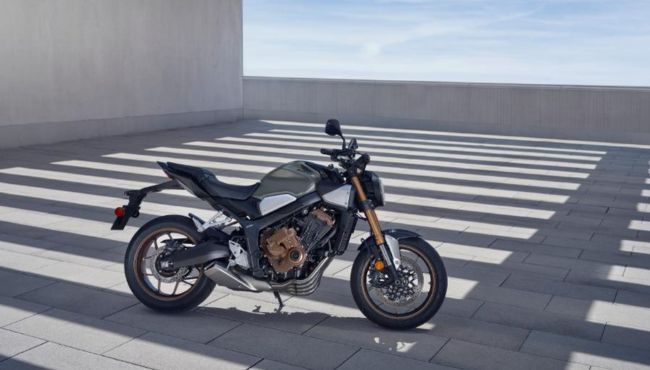 CB650R E Clutch wide view