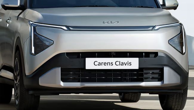 Kia Carens Clavis front view