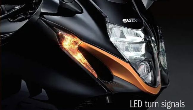 Suzuki Hayabusa head view