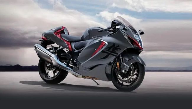 Suzuki Hayabusa wide look